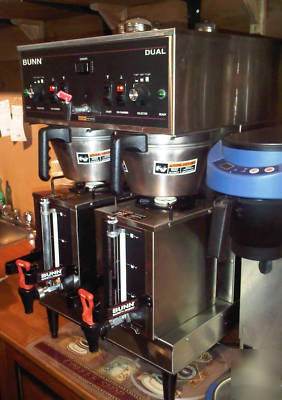 Bunn-o-matic dualÂ® coffee maker 120/240V
