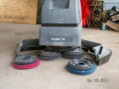 Nobles 2601 speed scrub automatic scrubber 24VOLT