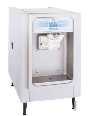 Taylor single soft serve ice cream machine # 152