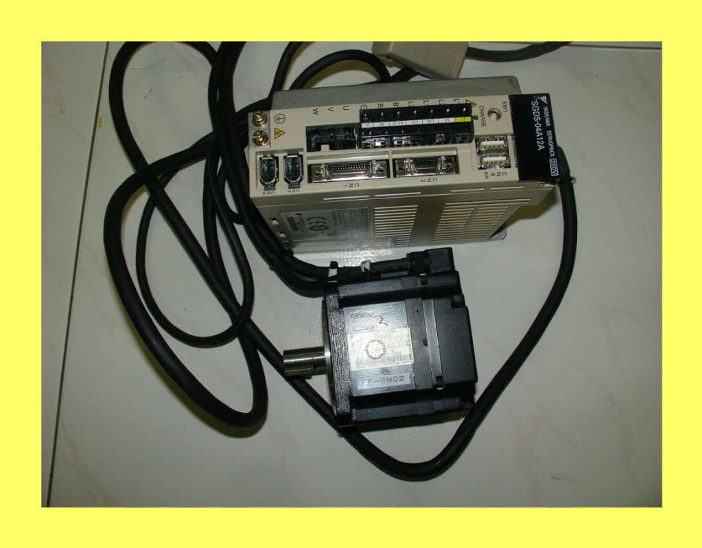 Yaskawa servo motor sgmps servopack sgds-04A12A drive