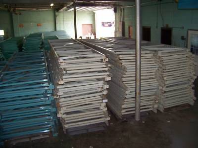 Large lot warehouse pallet racking beams 