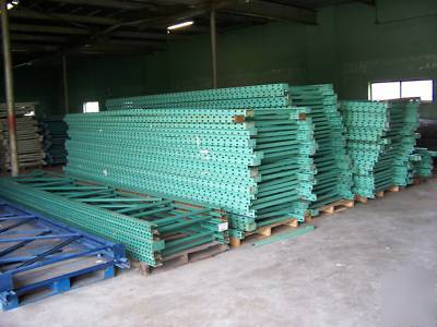 Large lot warehouse pallet racking beams 