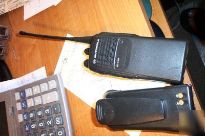 Motorola HT750 handie talkie portable radio 