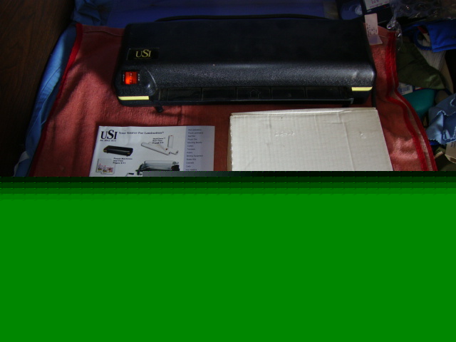 Usi medium duty laminator with manual & pouches