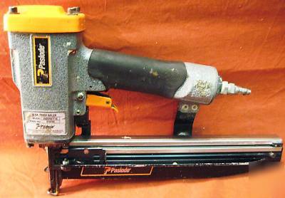 Paslode 3250/65 F16 pneumatic 16 gauge finish nailer