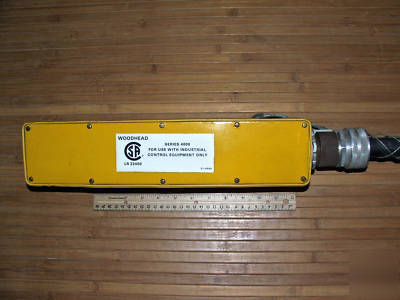 Woodhead pushbutton pendant station automation control
