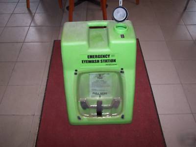 Fendall porta stream 15 emergancy eye wash station 