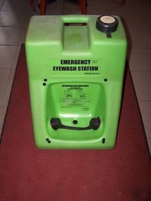 Fendall porta stream 15 emergancy eye wash station 
