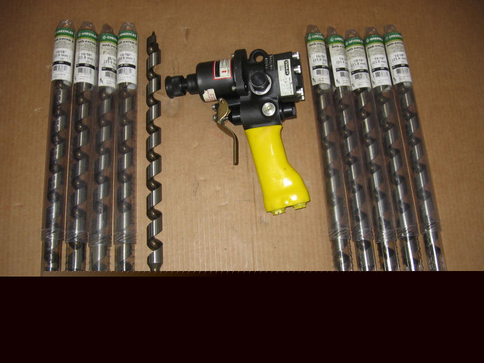 Stanley hydraulic impact drill ID04 +10 greenlee bits