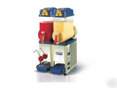 Two tank slush machine