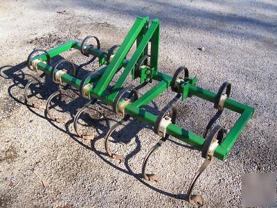 Feild cultivator, chisel plow
