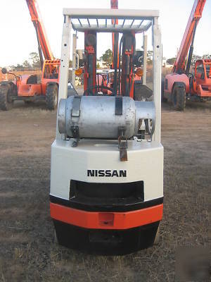 2002 nissan 3000# forklift cushion tires lp powered hd