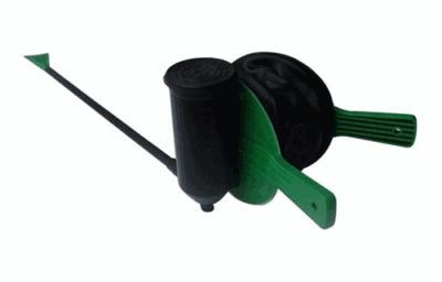 Bellows for garden dusting or beekeeping powdered sugar