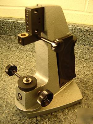 Brown & sharpe small measuring stand part # 599-7600