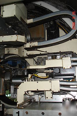 Extech xt-2000 multi axis mill for machining extrusions