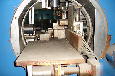 Extech xt-2000 multi axis mill for machining extrusions