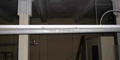 Feedrail electric trolley track