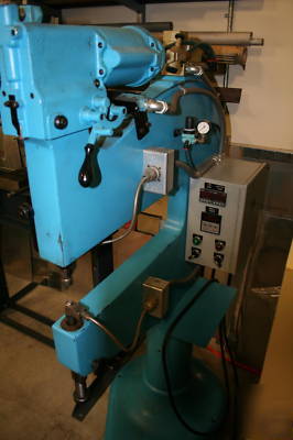 Hot ram coin dimple machine with dies. digital control