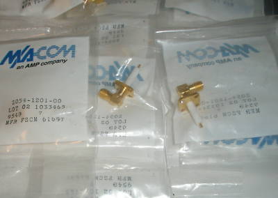 Sma flange pcb mount m/a com 2054-1201-00 qty 15 osm