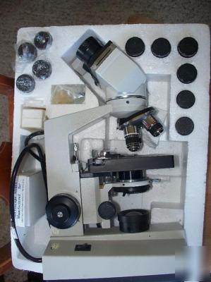 Xsp 42 microscope and accessories
