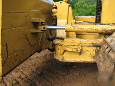 Caterpillar D5G cat bulldozer 6 way blade - we deliver 