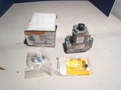 New honeywell VR8304M 4507 dual valve pilot gas control 