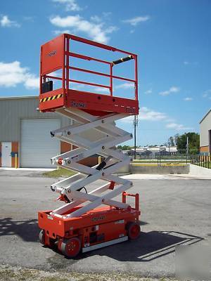 New snorkel S1930 scissor lift 25' working height,brand 