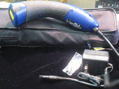 Tif zx-1 refrigerant leak detector in case 
