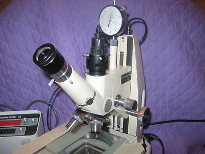 Unitron universal measuring microscope model #16102