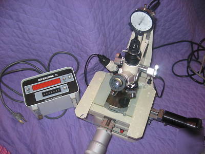 Unitron universal measuring microscope model #16102