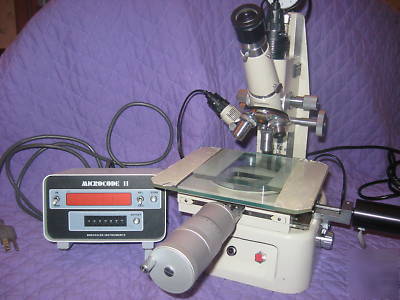 Unitron universal measuring microscope model #16102