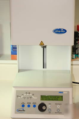 Whip mix pro 100 with vacuum pump