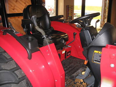 Mahindra 4035 4WD with front end loader