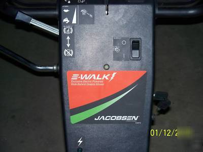 New jacobsen e walk greens mower