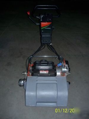 New jacobsen e walk greens mower
