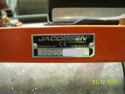 New jacobsen e walk greens mower