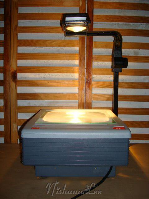 3M 9050 overhead projector model 9000AJA good condition
