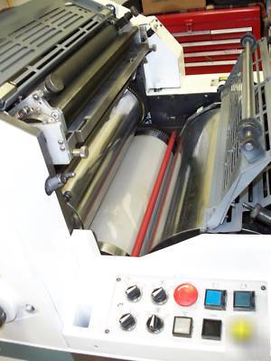 Hamada model c-248 true two color press w/crestlines