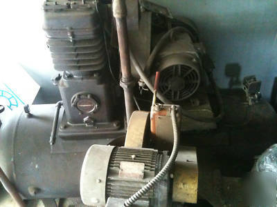 Item 15 - curtis natural gas air compressor