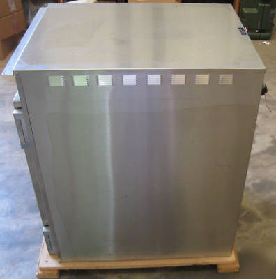 New alto shaam 1000-th-ii cook and hold oven