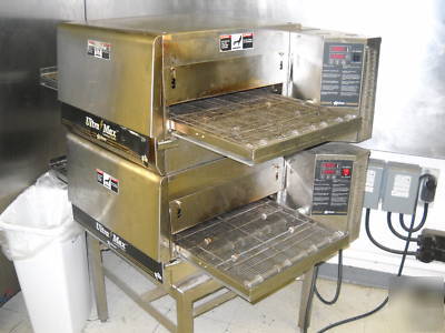 Star ultra max conveyor oven 