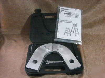 Werner telescoping multi ladder dynamic hinges w/case