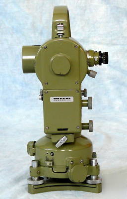1979 wild heerbrugg T2 theodolite - with case