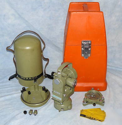 1979 wild heerbrugg T2 theodolite - with case