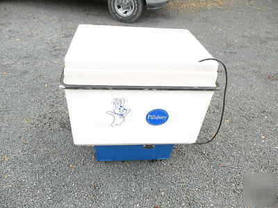 Arctic star abs molded display cooler freezer (as-6)