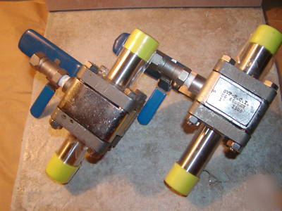 Lot of 2 svf 1
