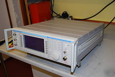 Marconi 2041 low noise signal generator
