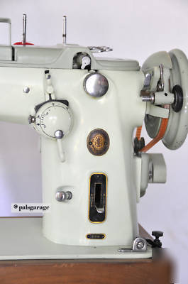 Singer 319W industrial strength portable zigzag