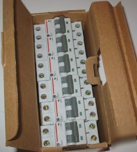 6 cutler hammer breakers WMS2C08 / 415V supplementary