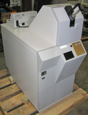 Hp G2025A time of flight tof G2025A mass spectrometer